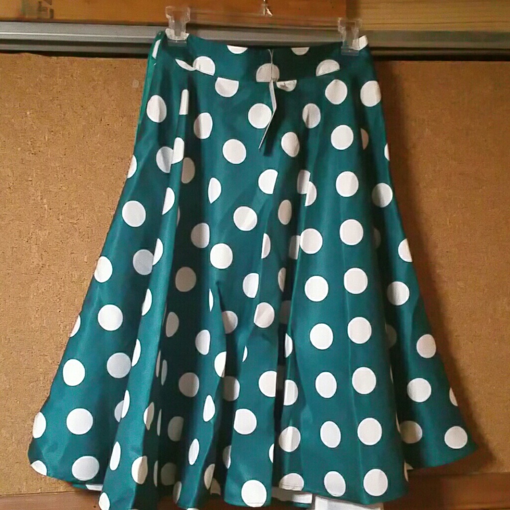Polka-dot Skirt...NWT